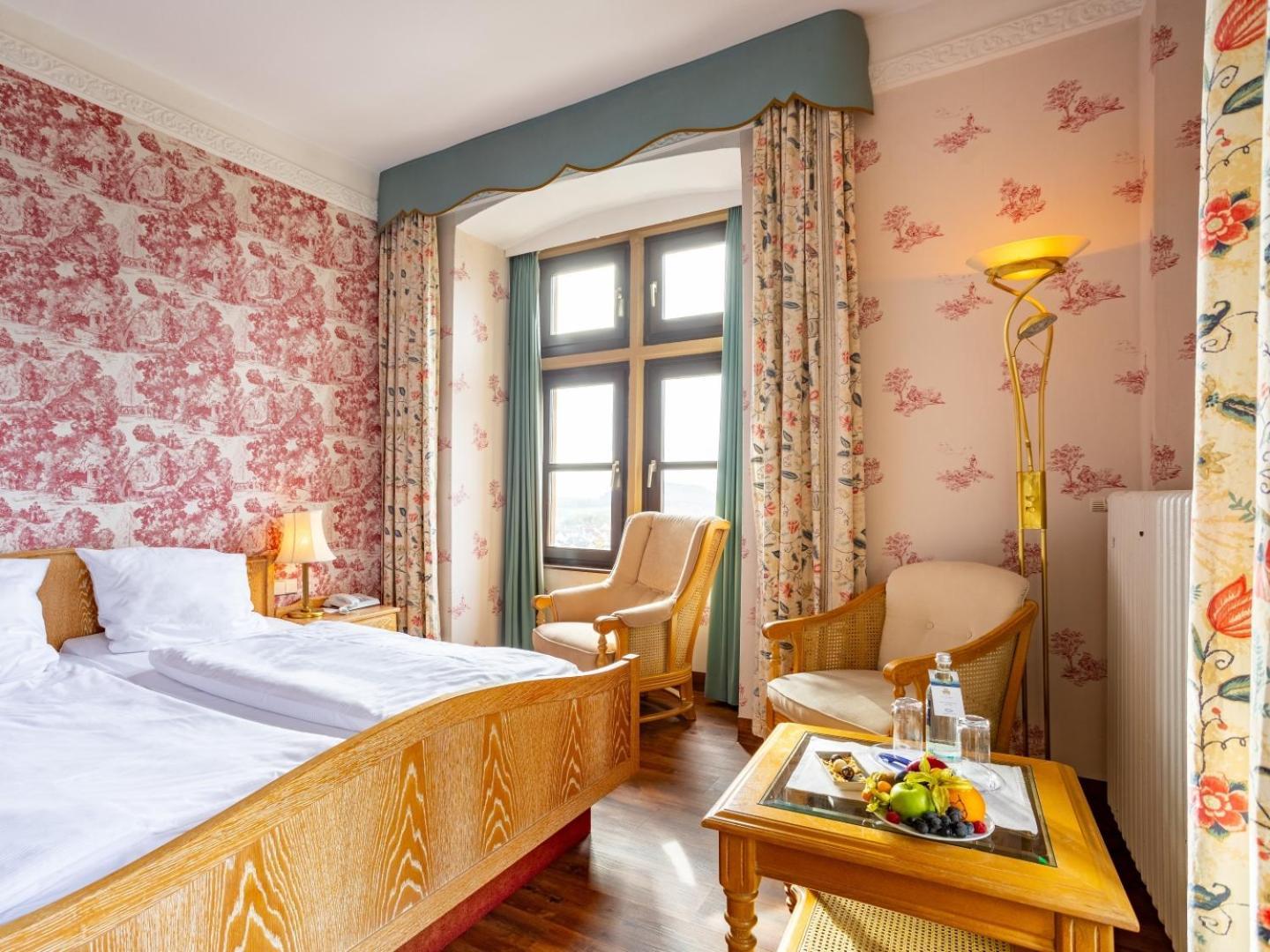 Burghotel Staufenberg Staufenberg  المظهر الخارجي الصورة