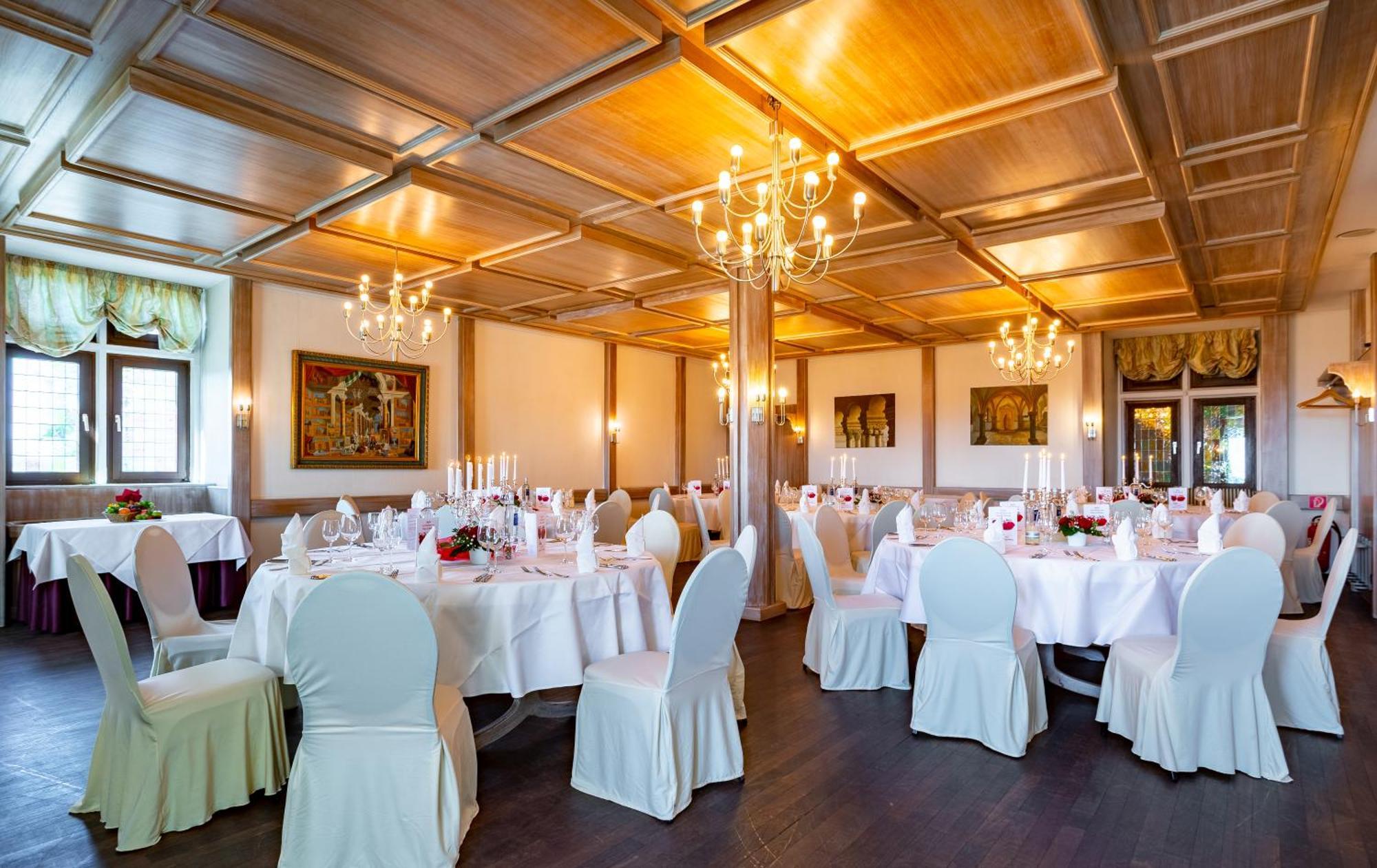 Burghotel Staufenberg Staufenberg  المظهر الخارجي الصورة