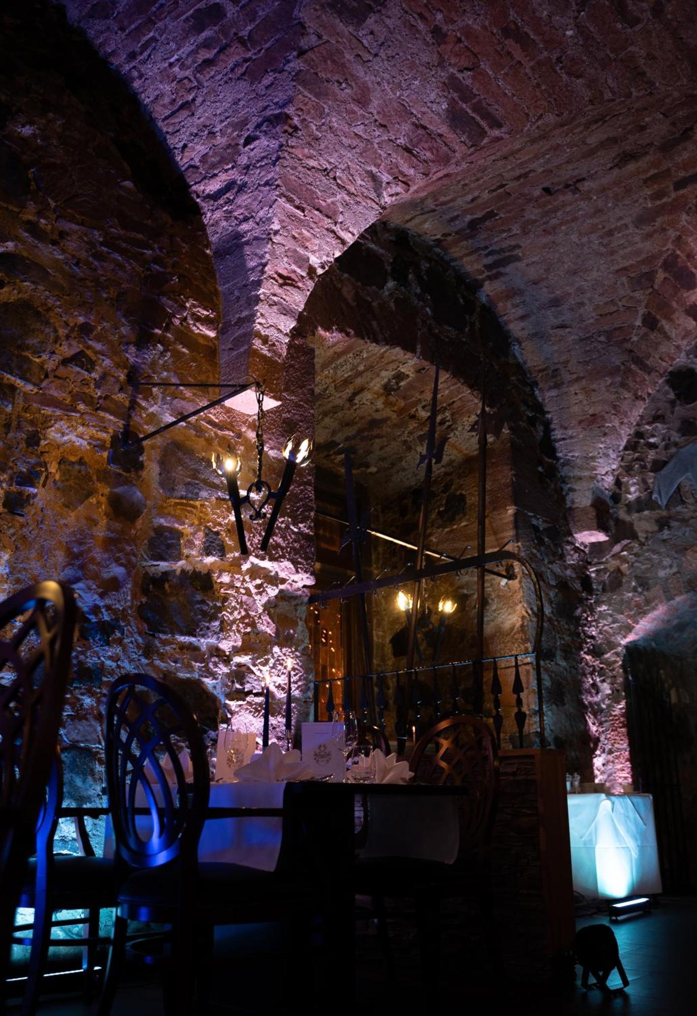 Burghotel Staufenberg Staufenberg  المظهر الخارجي الصورة