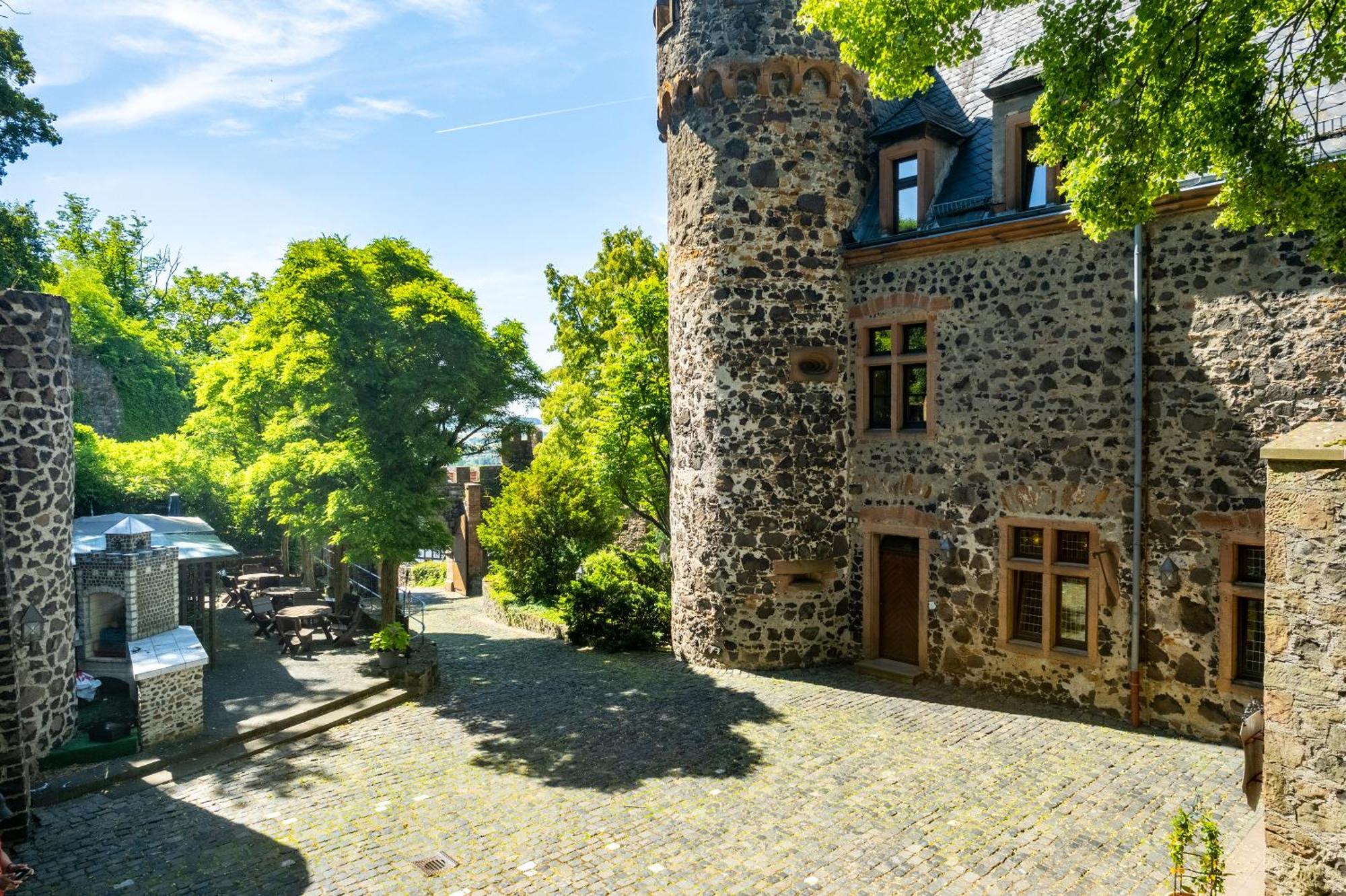 Burghotel Staufenberg Staufenberg  المظهر الخارجي الصورة