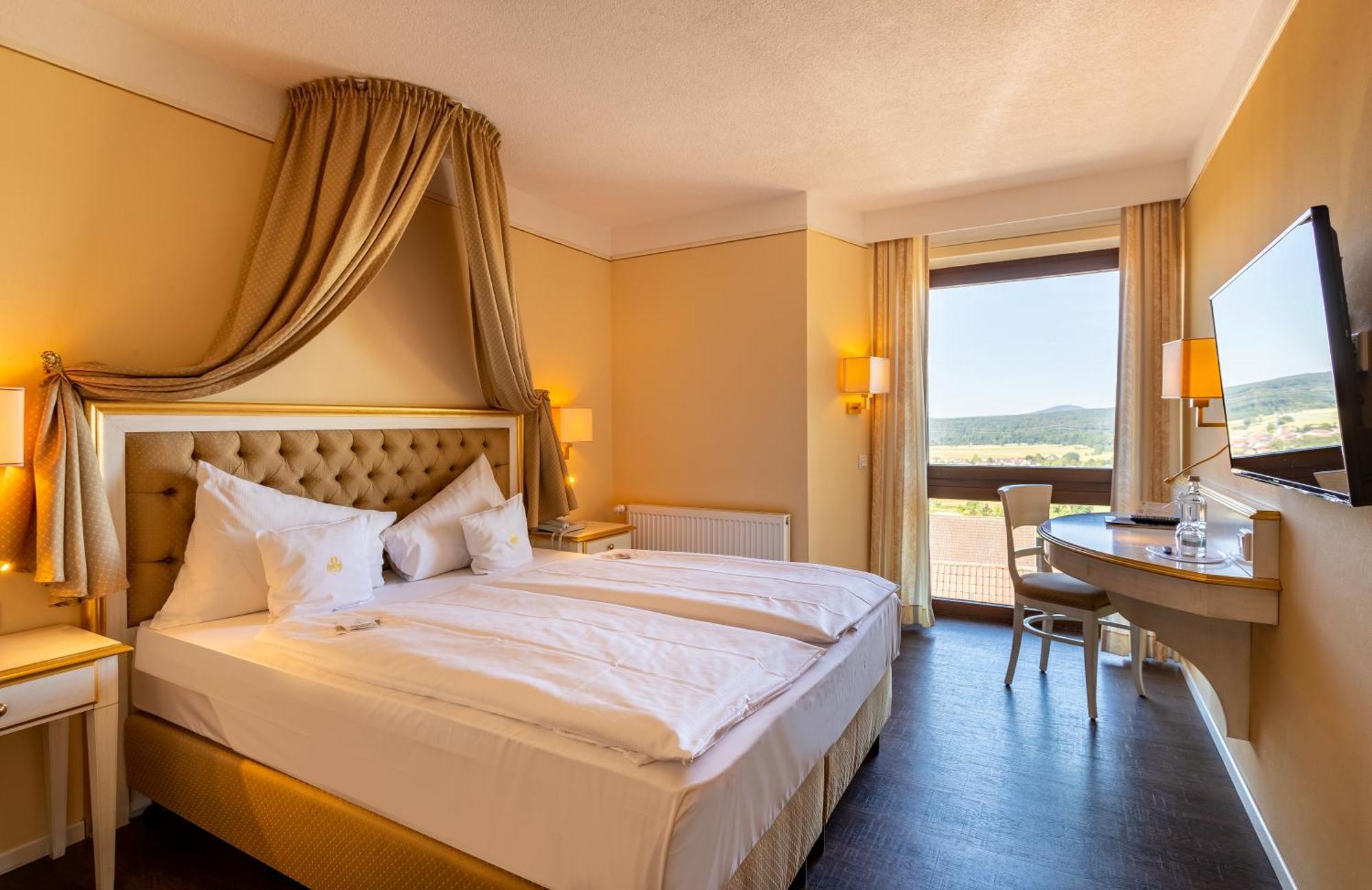 Burghotel Staufenberg Staufenberg  المظهر الخارجي الصورة