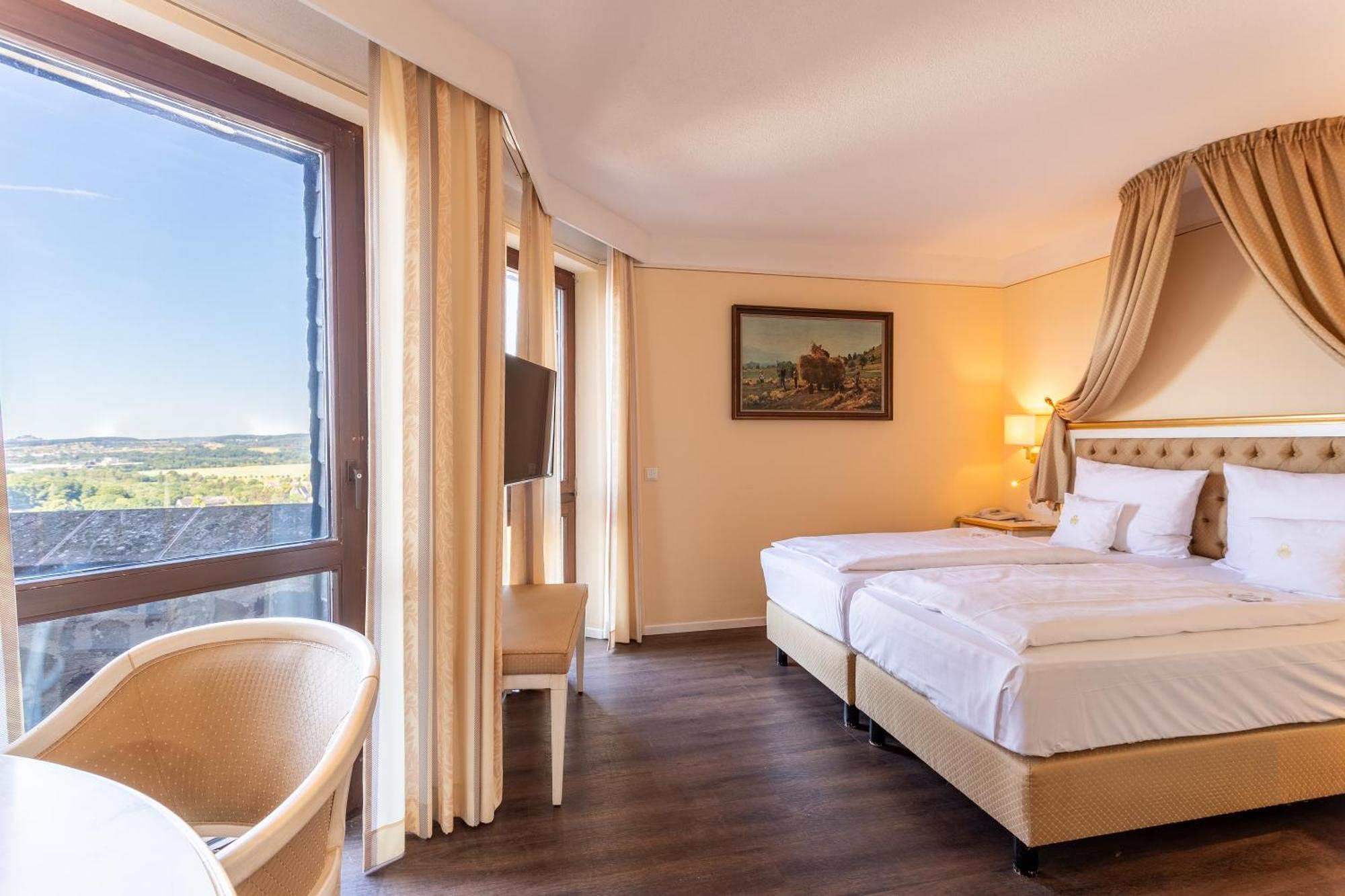 Burghotel Staufenberg Staufenberg  المظهر الخارجي الصورة