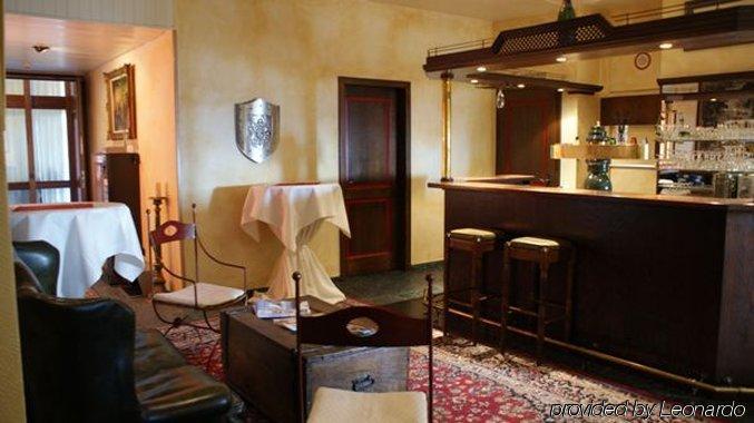 Burghotel Staufenberg Staufenberg  المطعم الصورة
